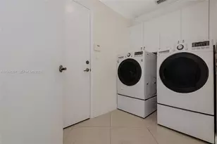 15251 Wilshire Way, Pembroke Pines, FL 33027 - Photo 24