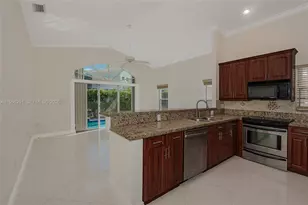 15251 Wilshire Way, Pembroke Pines, FL 33027 - Photo 8