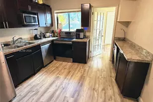 36 Miami Gardens Rd, West Park, FL 33023 - Photo 10