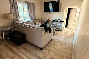 36 Miami Gardens Rd, West Park, FL 33023 - Photo 4