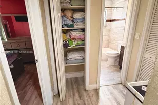 36 Miami Gardens Rd, West Park, FL 33023 - Photo 6