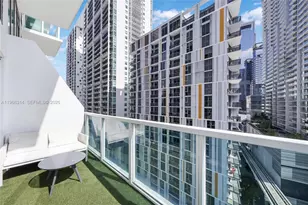 41 SE 5th St, Miami, FL 33131 - Photo 50