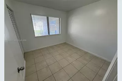 1641 NW 24th Ter, Fort Lauderdale, FL 33311 - Photo 8