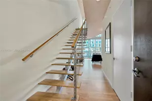 690 SW 1st Ct, Miami, FL 33130 - Photo 8