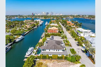 22 Isla Bahia Dr, Fort Lauderdale, FL 33316 - Photo 10