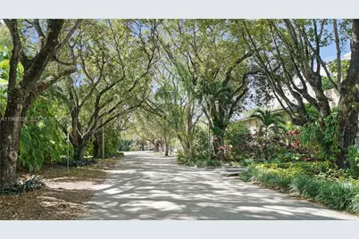 1235 Mariposa Ave #1, Coral Gables, FL 33146 - Photo 38