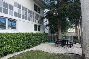 1341 15th St, Miami Beach, FL 33139 - Photo 2