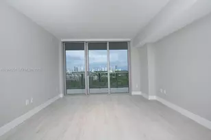 16385 Biscayne Blvd, North Miami Beach, FL 33160 - Photo 4
