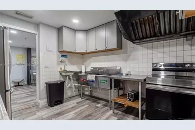 5940 NW 19th Ct, Lauderhill, FL 33313 - Photo 16