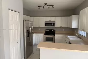 2402 NE 41st Pl, Homestead, FL 33033 - Photo 8