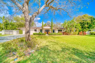 8245 SW 149th Dr, Palmetto Bay, FL 33158 - Photo 2