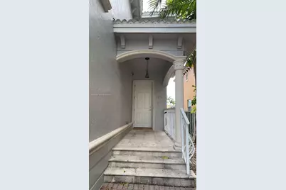 3860 NE 168th St #3, North Miami Beach, FL 33160 - Photo 2