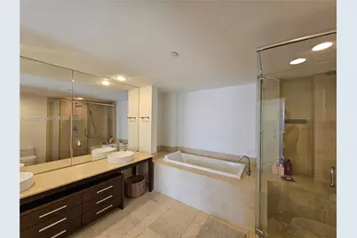 495 Brickell Ave #905, Miami, FL 33131 - Photo 4