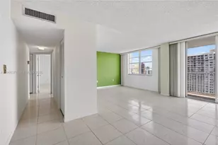 2801 NE 183rd St, Aventura, FL 33160 - Photo 20