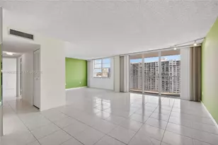 2801 NE 183rd St, Aventura, FL 33160 - Photo 4