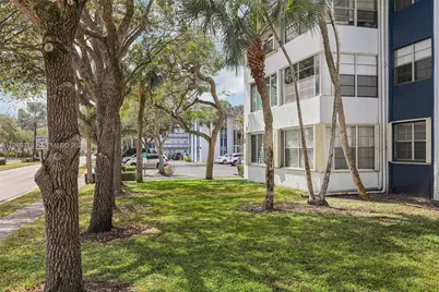 3220 Holiday Springs Blvd #1-102, Margate, FL 33063 - Photo 32