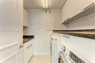 3535 S Ocean Dr, Hollywood, FL 33019 - Photo 42