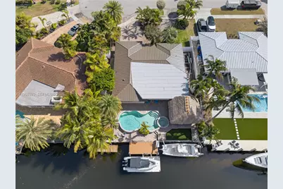 291 SE 5th Ter, Pompano Beach, FL 33060 - Photo 6