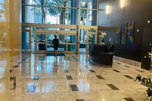 185 SW 7th St, Miami, FL 33130 - Photo 4