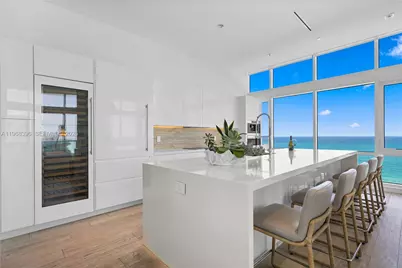 102 24th St #PH-1610, Miami Beach, FL 33139 - Photo 14