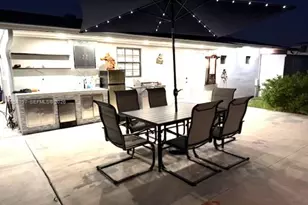 10752 SW 141st Ln, Miami, FL 33176 - Photo 16