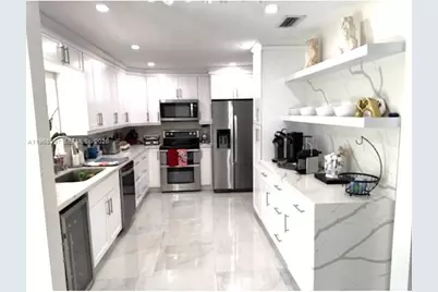 10752 SW 141st Ln, Miami, FL 33176 - Photo 6