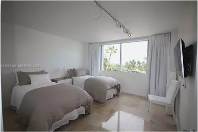 5151 Collins Av #532, Miami Beach, FL 33140 - Photo 24