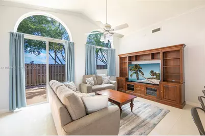 3103 NW 97th Ct, Doral, FL 33172 - Photo 8