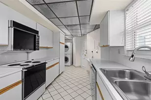 4925 Collins Ave, Miami Beach, FL 33140 - Photo 8