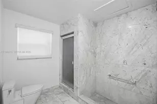 4925 Collins Ave, Miami Beach, FL 33140 - Photo 16