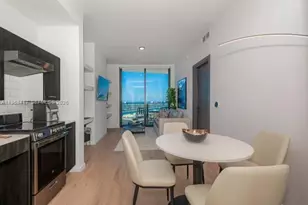 398 NE 5th St, Miami, FL 33132 - Photo 8