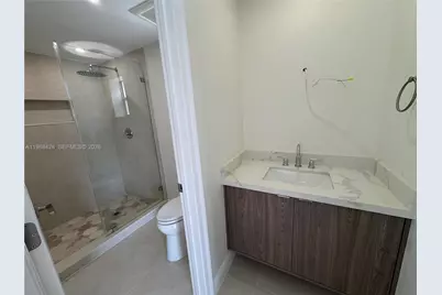 1900 W 54th St #219, Hialeah, FL 33012 - Photo 10