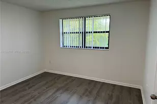 9977 Nob Hill Ln, Sunrise, FL 33351 - Photo 10