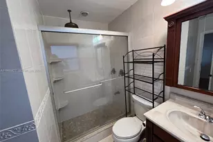 344 SW 1st St, Pompano Beach, FL 33060 - Photo 8