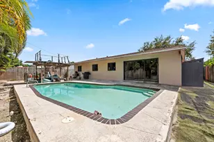 10415 SW 200th St, Cutler Bay, FL 33157 - Photo 30