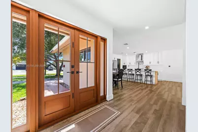 10415 SW 200th St, Cutler Bay, FL 33157 - Photo 2