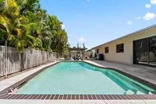 10415 SW 200th St, Cutler Bay, FL 33157 - Photo 32