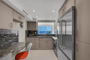 2655 Collins Ave, Miami Beach, FL 33140 - Photo 16