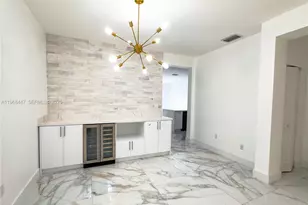 10728 NW 76th Ln, Doral, FL 33178 - Photo 2