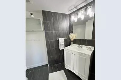 6830 Indian Creek Dr #2A, Miami Beach, FL 33141 - Photo 4