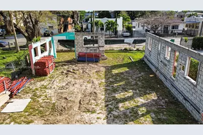 1753 NW 19th St, Miami, FL 33125 - Photo 4