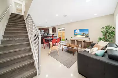 1185 NE 111th St, Miami, FL 33161 - Photo 2