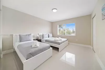 1185 NE 111th St, Miami, FL 33161 - Photo 12