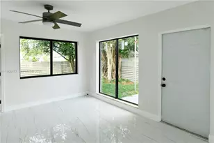 1231 NW 68th St, Miami, FL 33147 - Photo 14
