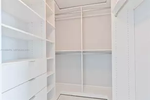 475 Brickell Ave, Miami, FL 33131 - Photo 12