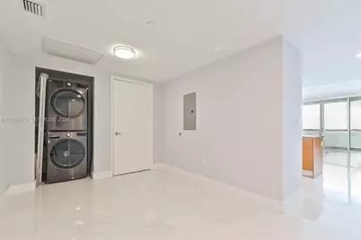 475 Brickell Ave #3407, Miami, FL 33131 - Photo 18