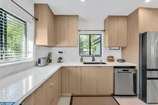 231 NE 45th St, Miami, FL 33137 - Photo 18