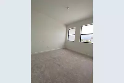 247 SW 159th Pl, Pembroke Pines, FL 33027 - Photo 10