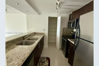 850 N Miami Ave #W-2105, Miami, FL 33136 - Photo 4