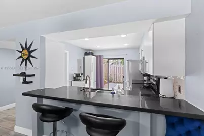 2900 NW 69th Ct, Fort Lauderdale, FL 33309 - Photo 6
